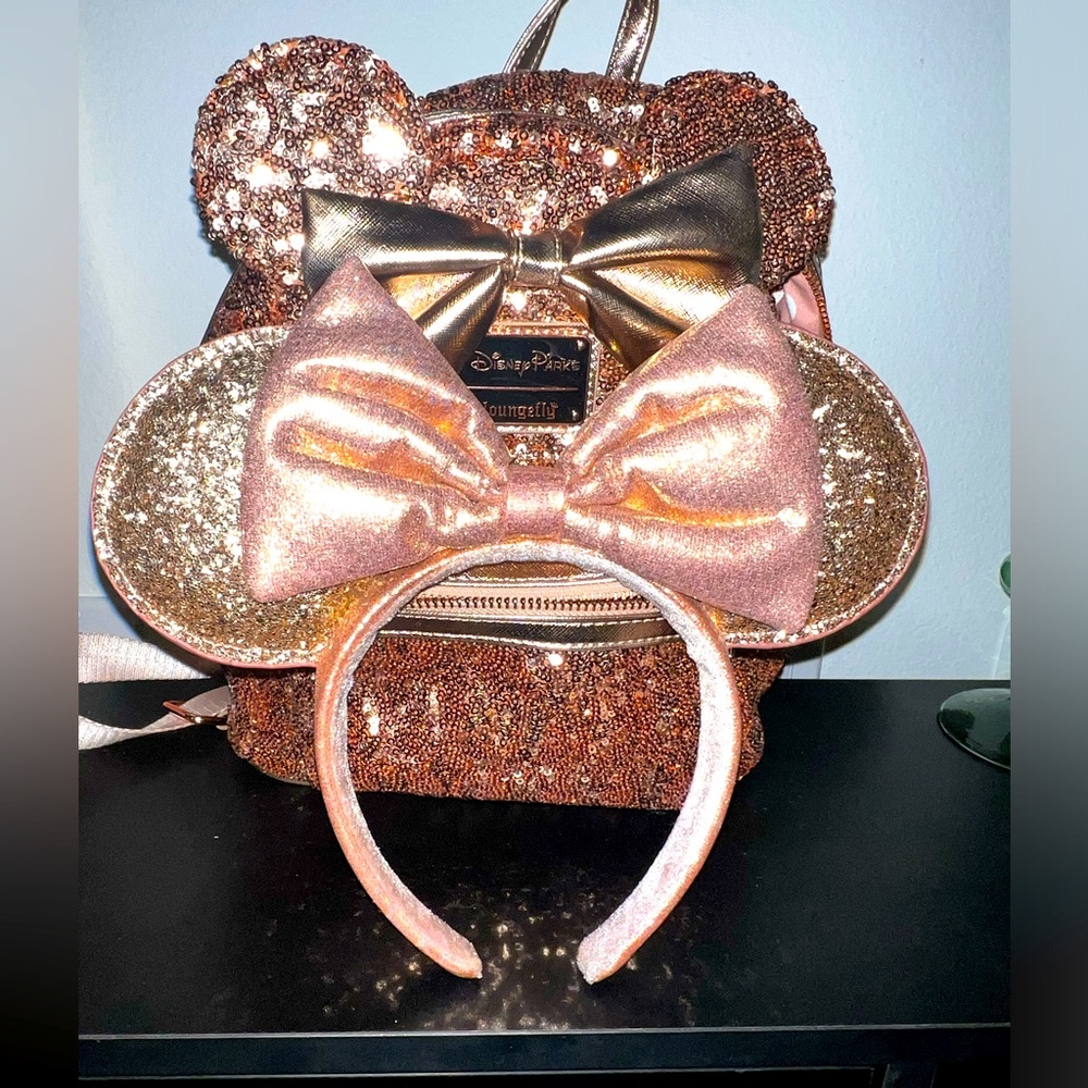 LOUNGEFLY ROSE GOLD MINNIE BAGPACK INCLUDING FREE MATCHING EARS